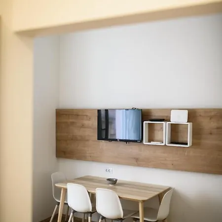 Apartment Street Buzz Old Town By Duhomes